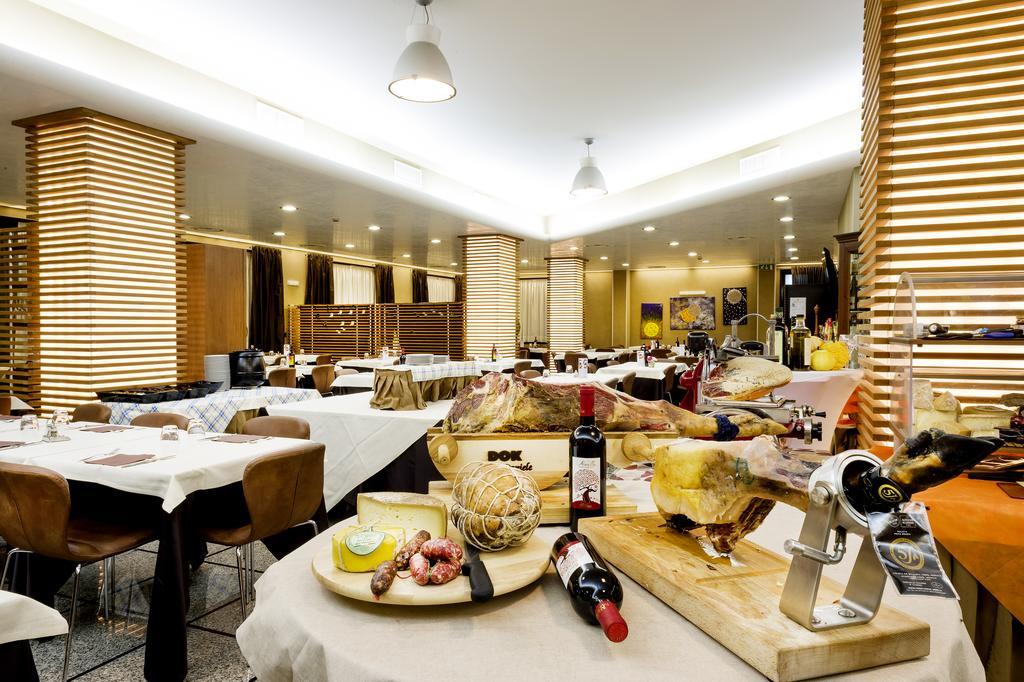 Hotel Ristorante Dragonara San Giovanni Teatino Exteriér fotografie
